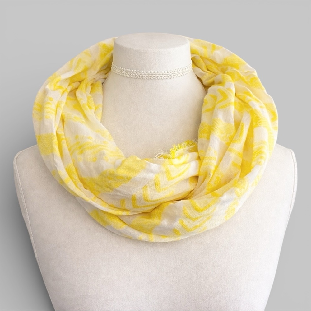 LOFT Yellow White Infinity Scarf NWT – 3-Way Style, Lightweight, Fringe